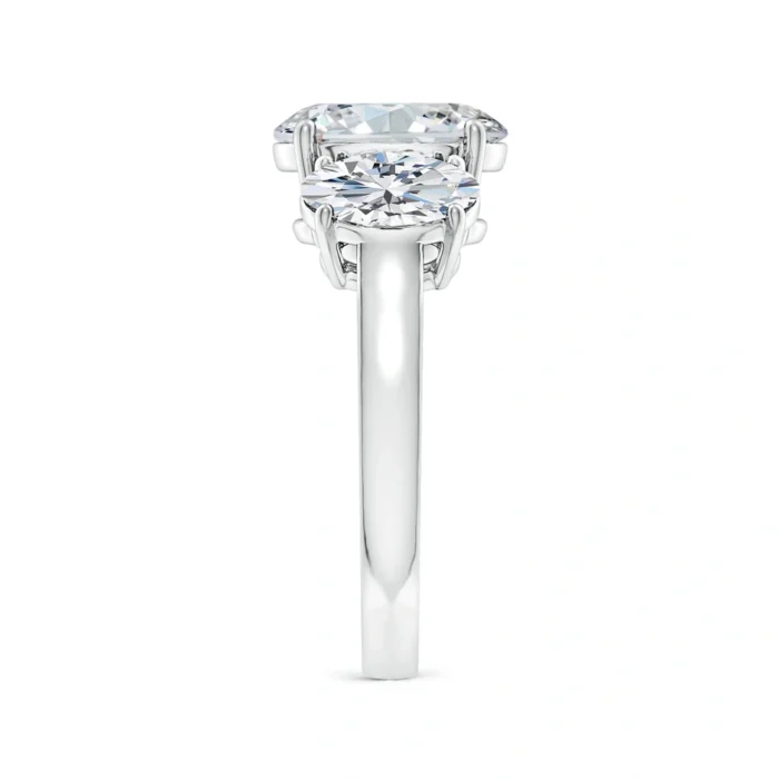 Three Stone Diamond Ring 3.3/4CTW - Image 3