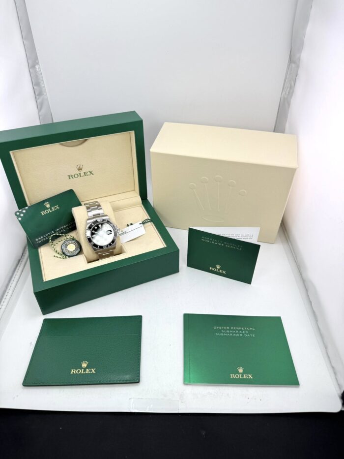 Rolex 41mm ceramic Submariner - Image 4