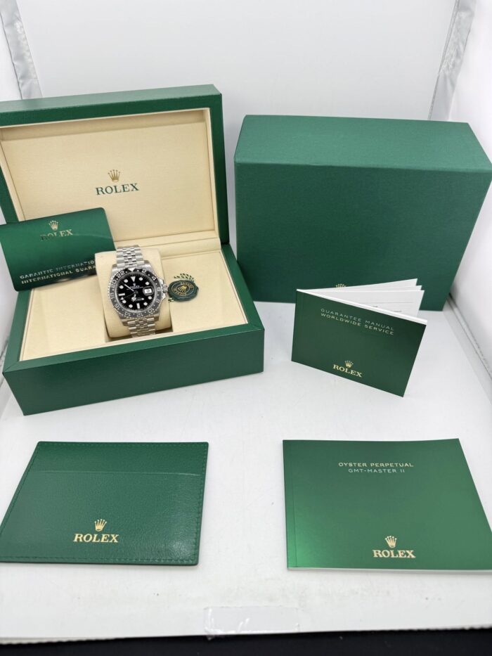 Rolex 40mm GMT Master II Bruce Wayne - Image 4