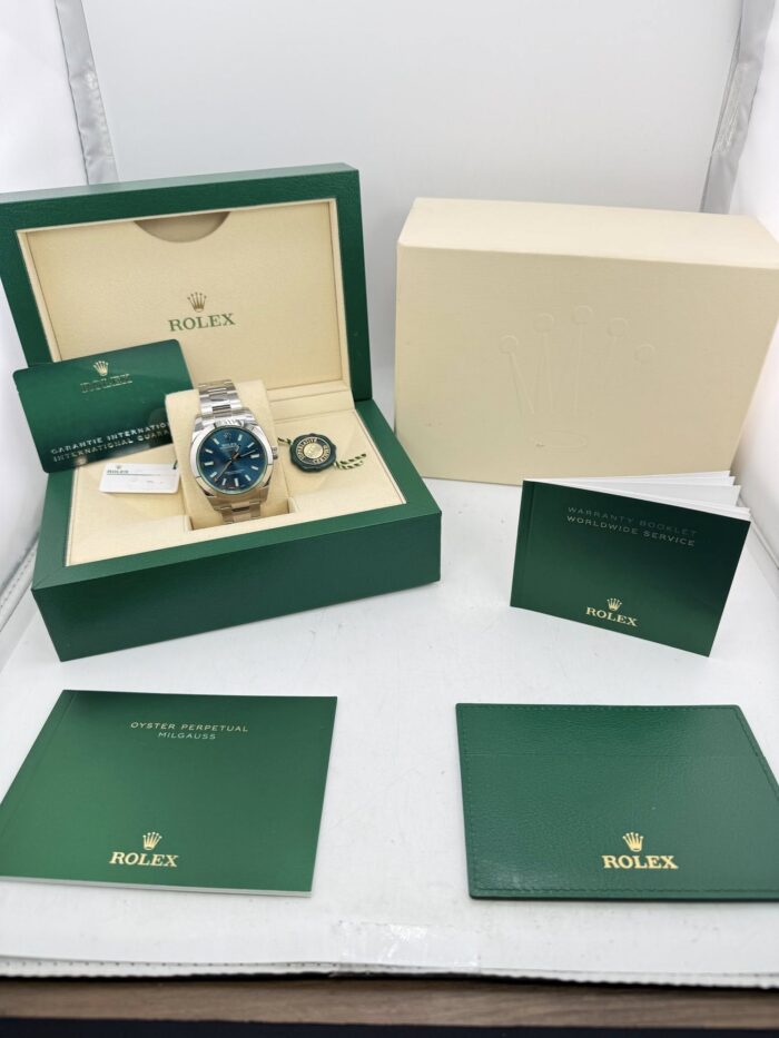 Rolex 40mm Blue/Green Milgauss  - Image 4