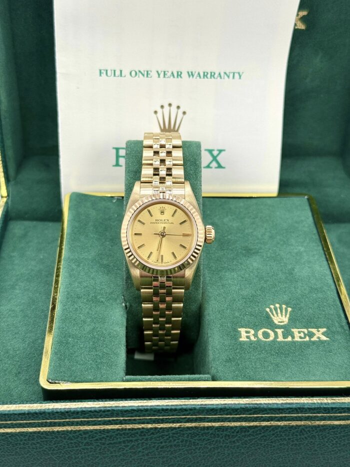 Ladies 26mm solid 14k gold OP - Image 1