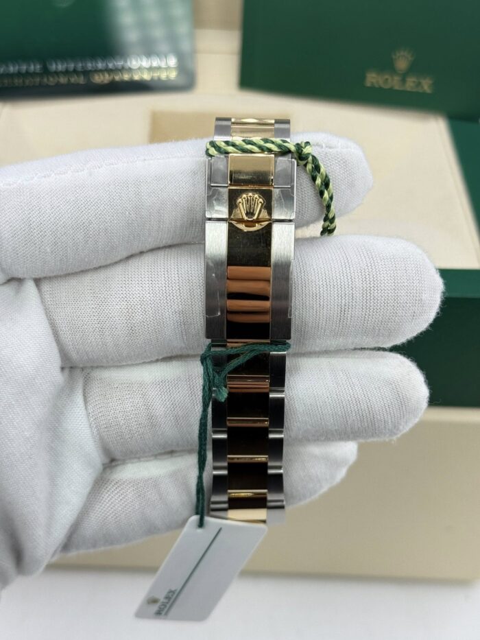Rolex 40mm Two Tone Daytona - Image 5