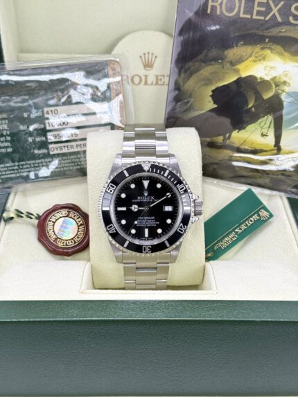Rolex 40mm Sea-Dweller 