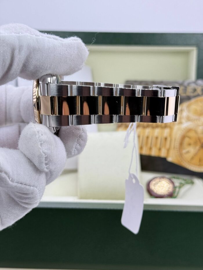 Rolex 36mm Datejust Turn-O-Graph  - Image 3