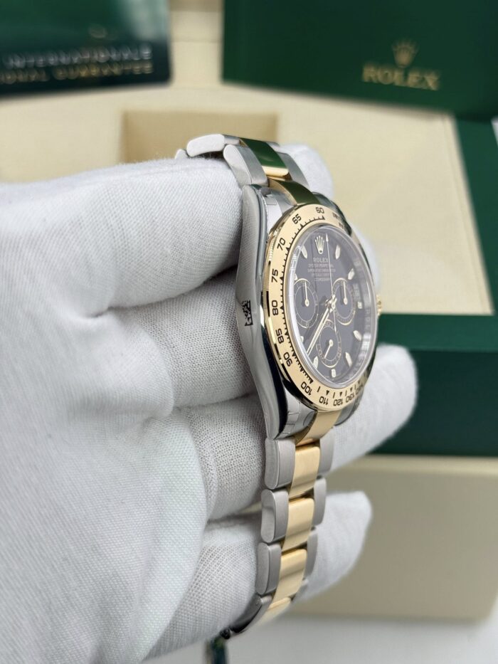 Rolex 40mm Two Tone Daytona - Image 3
