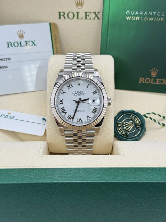 Rolex 41mm 18k Datejust  - Image 1